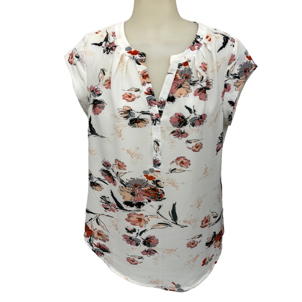 FUN 2 Fun Top size Small Stitch Fix Floral V-Neck Cap Short Sleeve